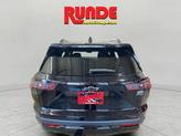 Thumbnail of 2026 Mosaic Black Metallic Chevrolet Equinox