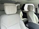 Thumbnail of 2021 Fuji White [White] Land Rover Discovery