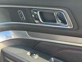 Thumbnail of 2017 White Platinum Metallic Tri-Coat Ford Explorer