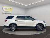 Thumbnail of 2017 White Platinum Metallic Tri-Coat Ford Explorer