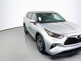 Thumbnail of 2022 Celestial Silver Toyota Highlander