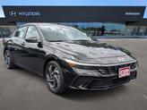 Photo of 2025 Black Hyundai ELANTRA