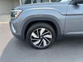 Thumbnail of 2024 Gray Volkswagen Atlas