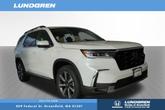 Photo of 2025 White Honda Pilot