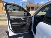 Thumbnail of 2017 White Jeep Cherokee