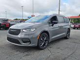 Photo of 2025 Ceramic Gray Clearcoat Chrysler Pacifica