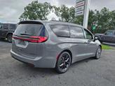 Thumbnail of 2025 Ceramic Gray Clearcoat Chrysler Pacifica