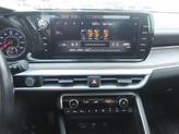 Thumbnail of 2021 Glacial White Pearl Kia K5