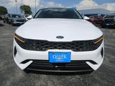 Thumbnail of 2021 Glacial White Pearl Kia K5