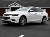 Thumbnail of 2017 Iridescent Pearl Tricoat Chevrolet Malibu