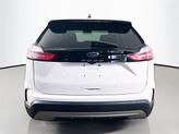 Thumbnail of 2022 Oxford White Ford Edge