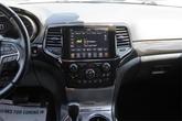 Thumbnail of 2022 Diamond Black Crystal Pearlcoat Jeep Grand Cherokee