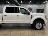 Thumbnail of 2018 White Platinum Metallic Tri-Coat Ford F-450
