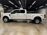 Thumbnail of 2018 White Platinum Metallic Tri-Coat Ford F-450