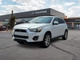 Photo of 2013 White Pearl Mitsubishi Outlander Sport