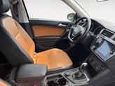 Thumbnail of 2019 Deep Black Pearl Effect Volkswagen Tiguan