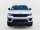 Thumbnail of 2023 Bright White Clearcoat Jeep Grand Cherokee