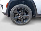 Thumbnail of 2023 Bright White Clearcoat Jeep Grand Cherokee