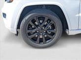 Thumbnail of 2022 Bright White Clearcoat Jeep Grand Cherokee