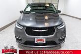 Thumbnail of 2023 Granite Crystal Metallic Clearcoat Chrysler Pacifica