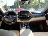 Thumbnail of 2022 Midnight Black Metallic Toyota Highlander Hybrid