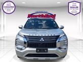 Thumbnail of 2024 Alloy Silver Metallic/Black Roof Mitsubishi Outlander
