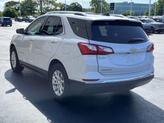 Thumbnail of 2018 Iridescent Pearl Tricoat Chevrolet Equinox