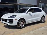 Photo of 2025 White Porsche Cayenne
