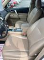 Thumbnail of 2013 Blizzard Pearl Toyota Highlander