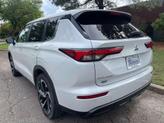 Thumbnail of 2022 White Diamond Mitsubishi Outlander