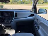 Thumbnail of 2017 Silver Sky Metallic Toyota Sienna
