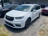 Thumbnail of 2021 Bright White Clearcoat Chrysler Pacifica