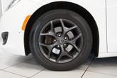 Thumbnail of 2018 Bright White Clearcoat Chrysler Pacifica