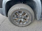 Thumbnail of 2022 Diamond Black Crystal Pearlcoat Jeep Cherokee