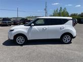 Thumbnail of 2023 Snow White Pearl Kia Soul