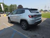 Thumbnail of 2025 Silver Zynith Metallic Clearcoat Jeep Compass