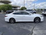 Thumbnail of 2025 Pear Lexus ES 350