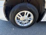 Thumbnail of 2005 Vibrant White Clearcoat Mercury Monterey