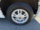 Thumbnail of 2005 Vibrant White Clearcoat Mercury Monterey