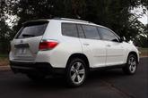 Thumbnail of 2013 Blizzard Pearl Toyota Highlander
