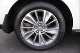 Thumbnail of 2017 White Diamond Pearl Acura MDX