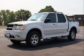 Thumbnail of 2005 Oxford White Clearcoat Ford Explorer Sport Trac