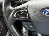 Thumbnail of 2019 Oxford White Ford Escape