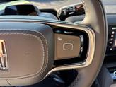 Thumbnail of 2025 Infinite Black Metallic Clearcoat Lincoln Navigator