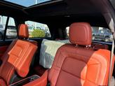 Thumbnail of 2025 Pristine White Metallic Tri-Coat Lincoln Aviator