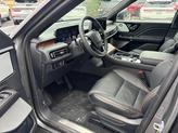 Thumbnail of 2025 Asher Gray Metallic Clearcoat Lincoln Aviator