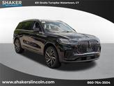 Photo of 2025 Infinite Black Metallic Clearcoat Lincoln Aviator