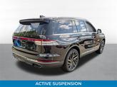 Thumbnail of 2025 Infinite Black Metallic Clearcoat Lincoln Aviator