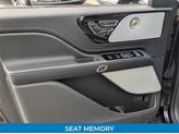 Thumbnail of 2025 Infinite Black Metallic Clearcoat Lincoln Aviator
