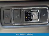 Thumbnail of 2022 Pristine White Metallic Tri-Coat Lincoln Aviator